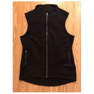 NWT Black Oakley Vest